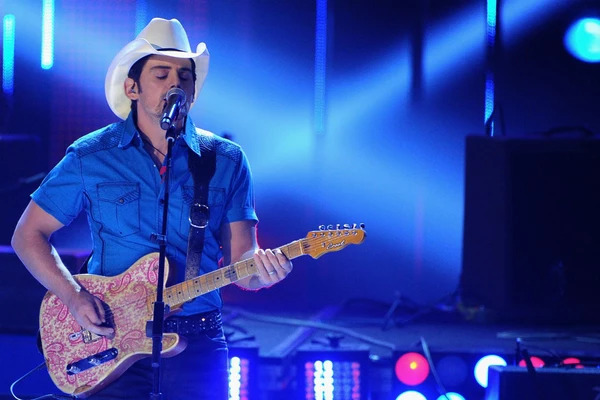 17 Years Ago: Brad Paisley Scores First No. 1 Hit With 'He Didn't Have to Be'