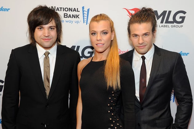 The Band Perry Miss Universe 2015