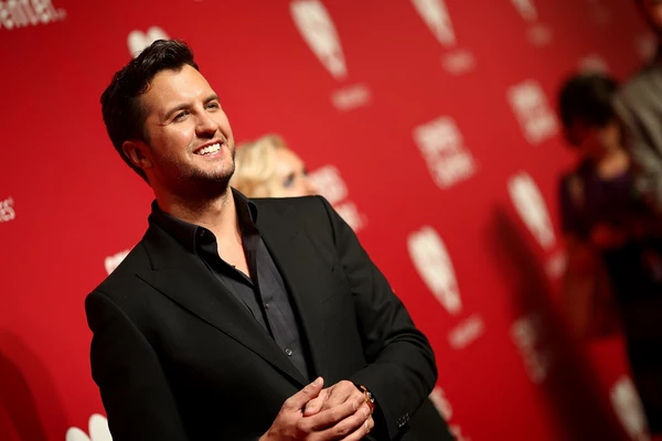 Luke Bryan's First Time on the Radio: 'Screaming and Crying at the Same Time'