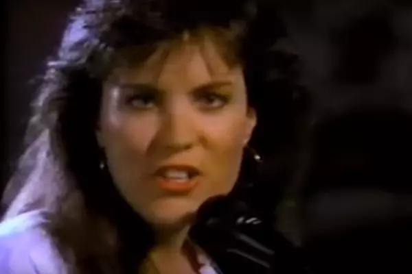 Garth Brooks - The Hits Garth Brooks - The Hits