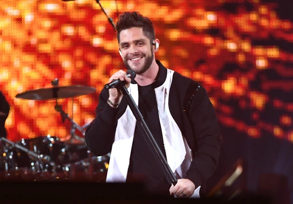 Story Behind the Song: Thomas Rhett, 'Star of the Show'