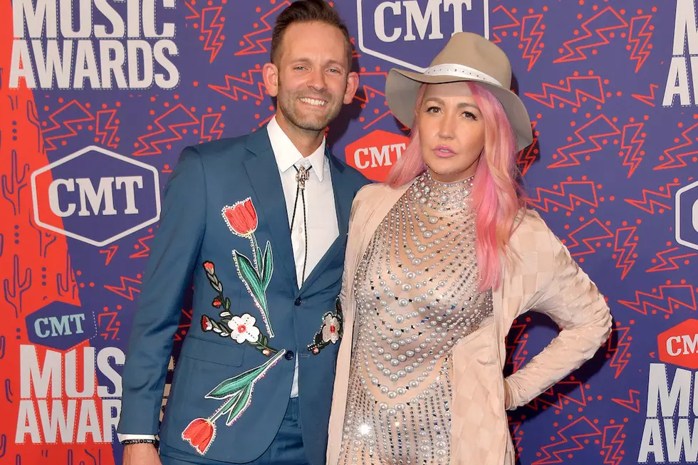Meghan Linsey and Tyler Cain Elope in Hawaii