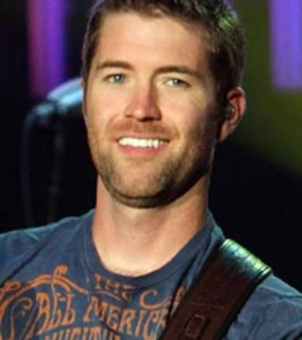Josh Turner Announces: ‘It’s a Boy!’