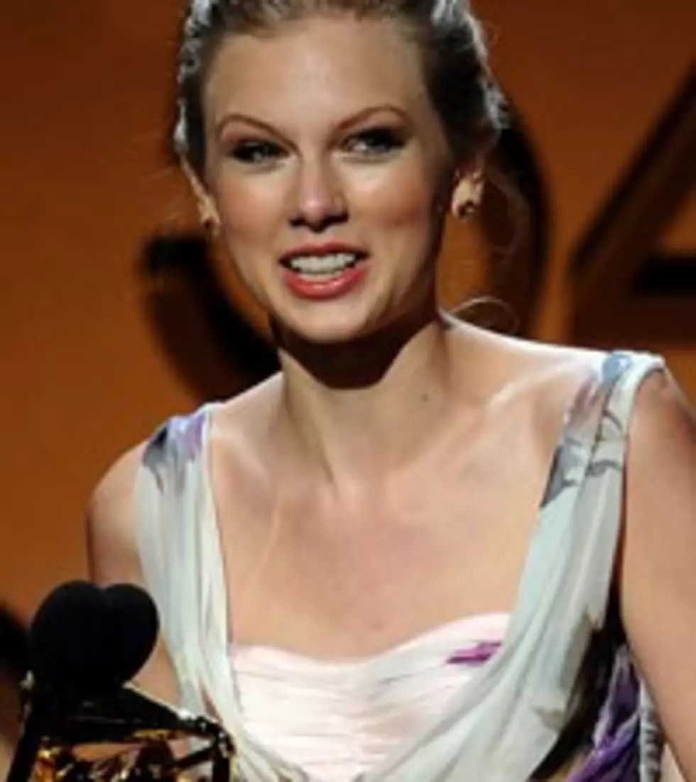 Taylor Swift Grammys 2012: Best Country Song Goes to ‘Mean’